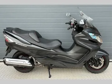 Suzuki AN 400 Burgman (2015) — foto 1