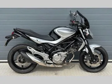 Suzuki Gladius (2011) — foto 1