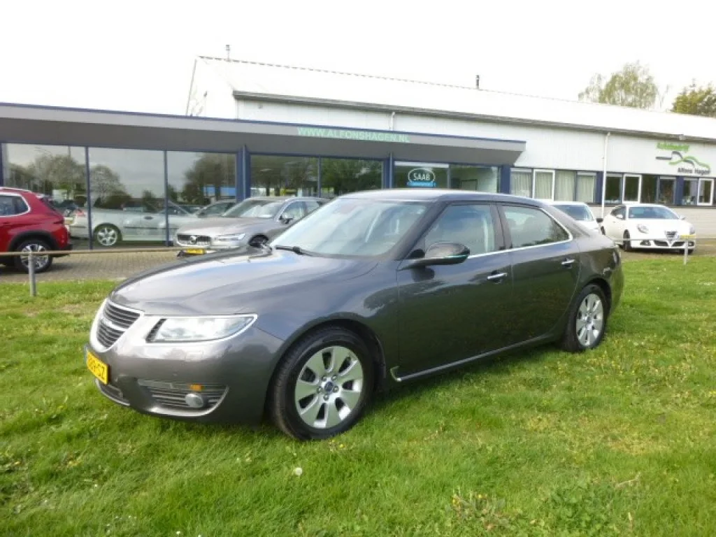 Saab 9-5 (2010) — foto 1