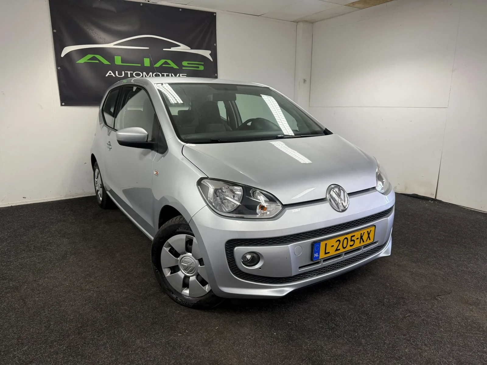 Volkswagen Up! (2013) — foto 1