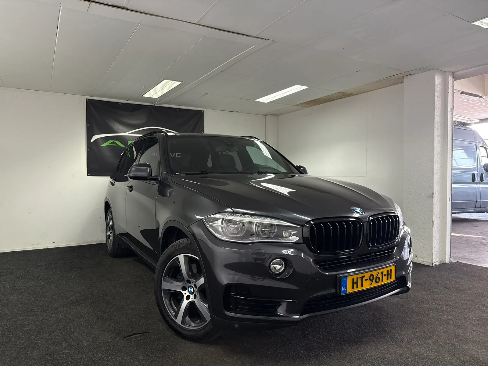 BMW X5 (2015) — foto 1