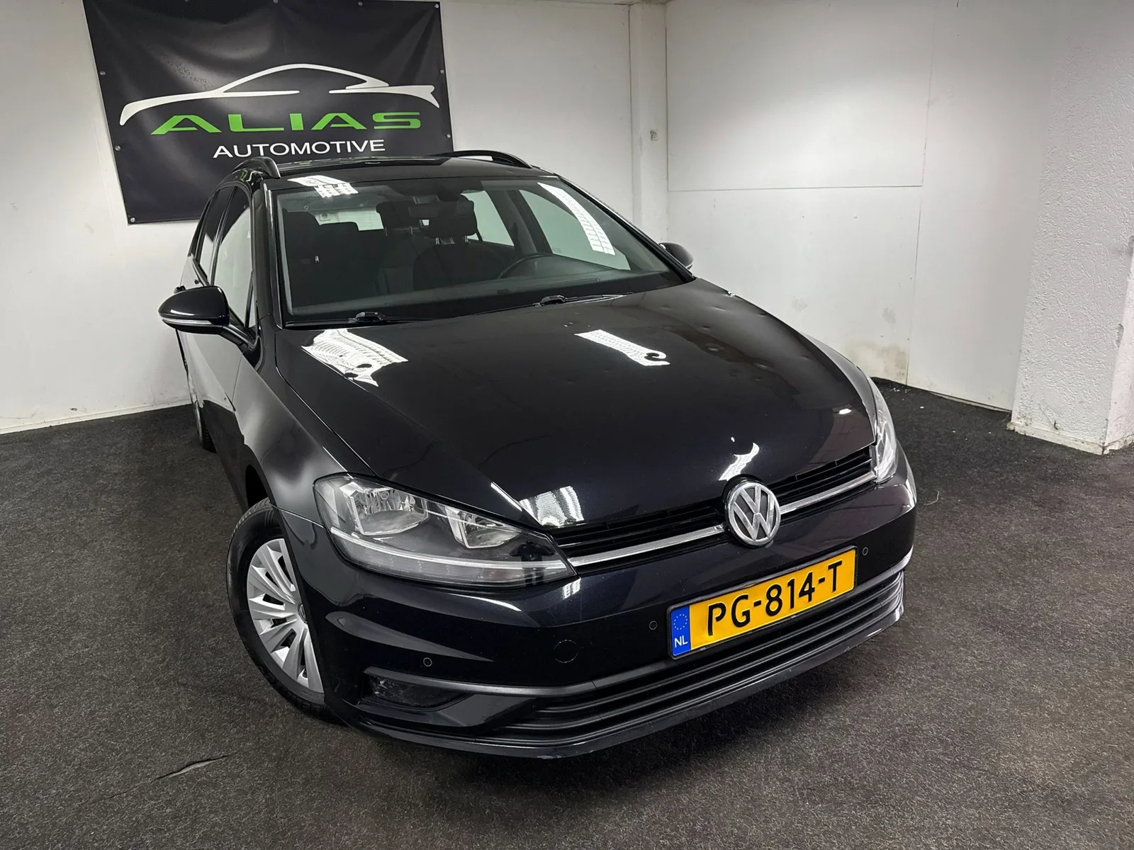 Volkswagen Golf (2017) — foto 1