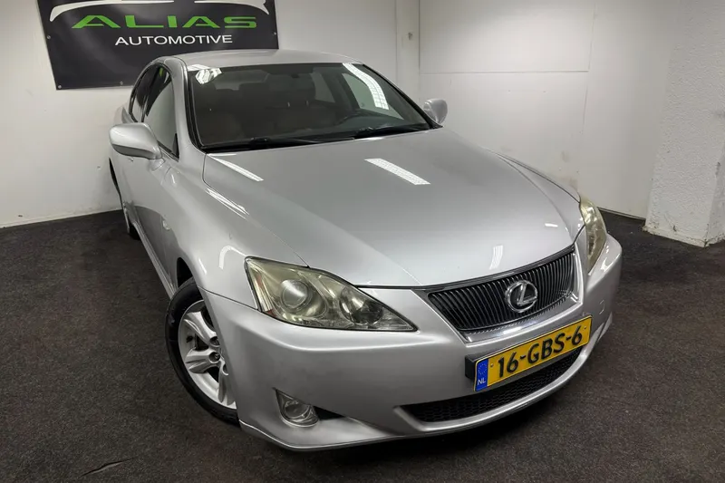 Lexus IS (2008)
