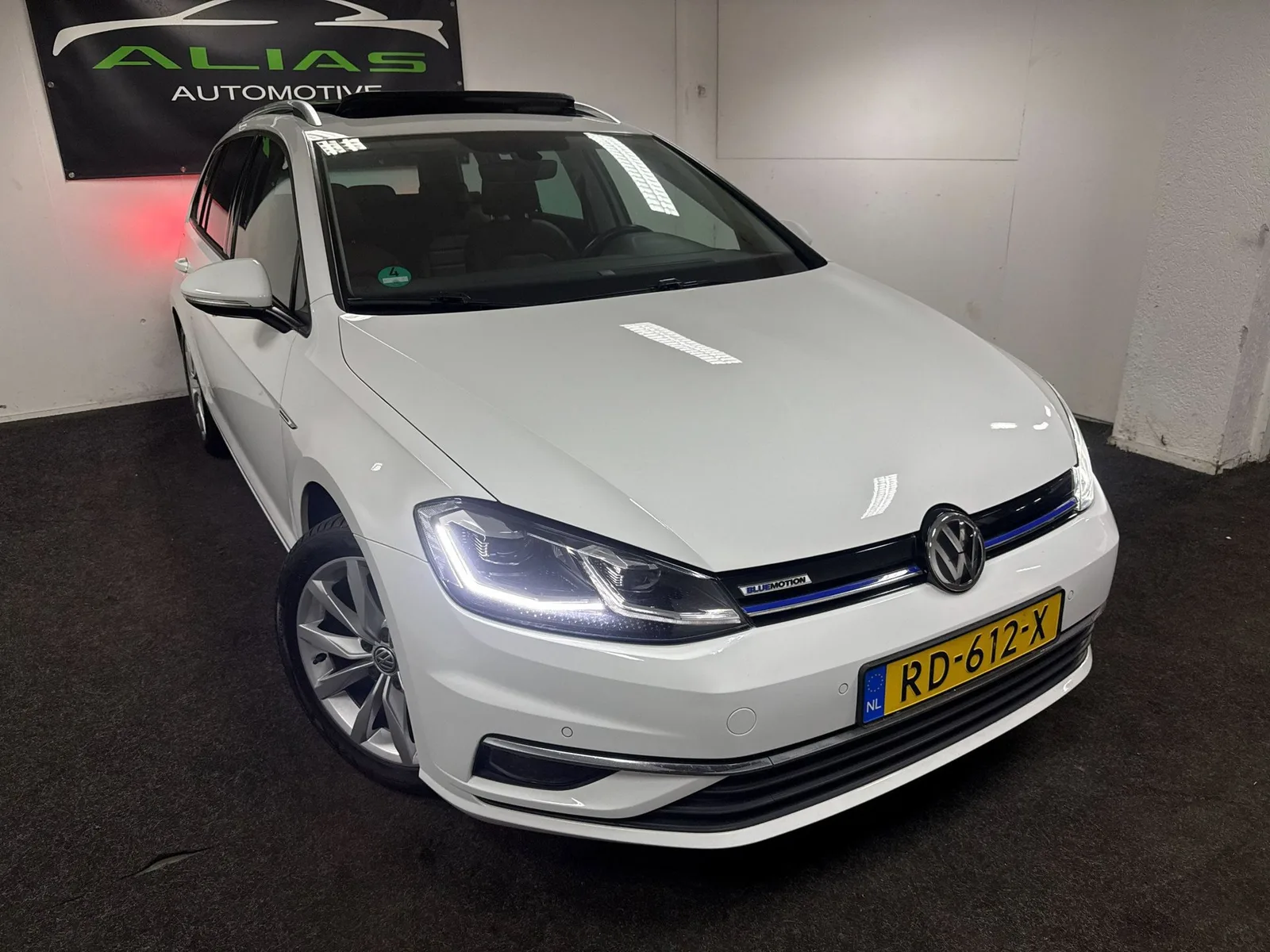 Volkswagen Golf (2017) — foto 1
