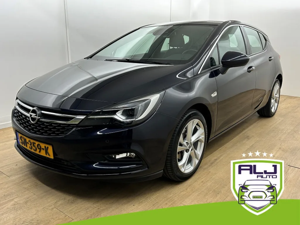 Opel Astra (2018) — foto 1
