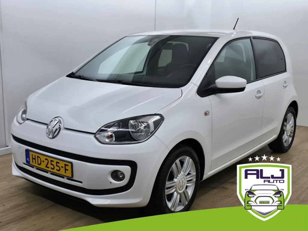 Volkswagen Up! (2015) — foto 1