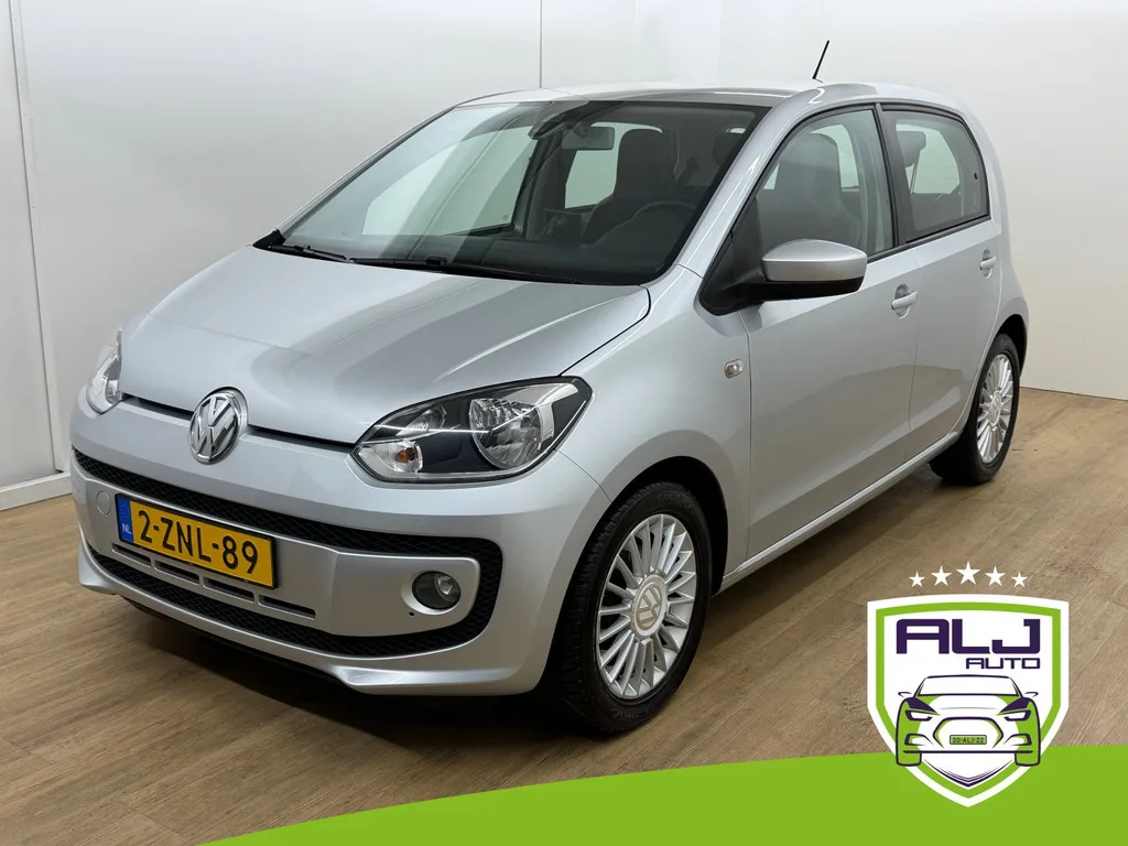 Volkswagen Up! (2015) — foto 1