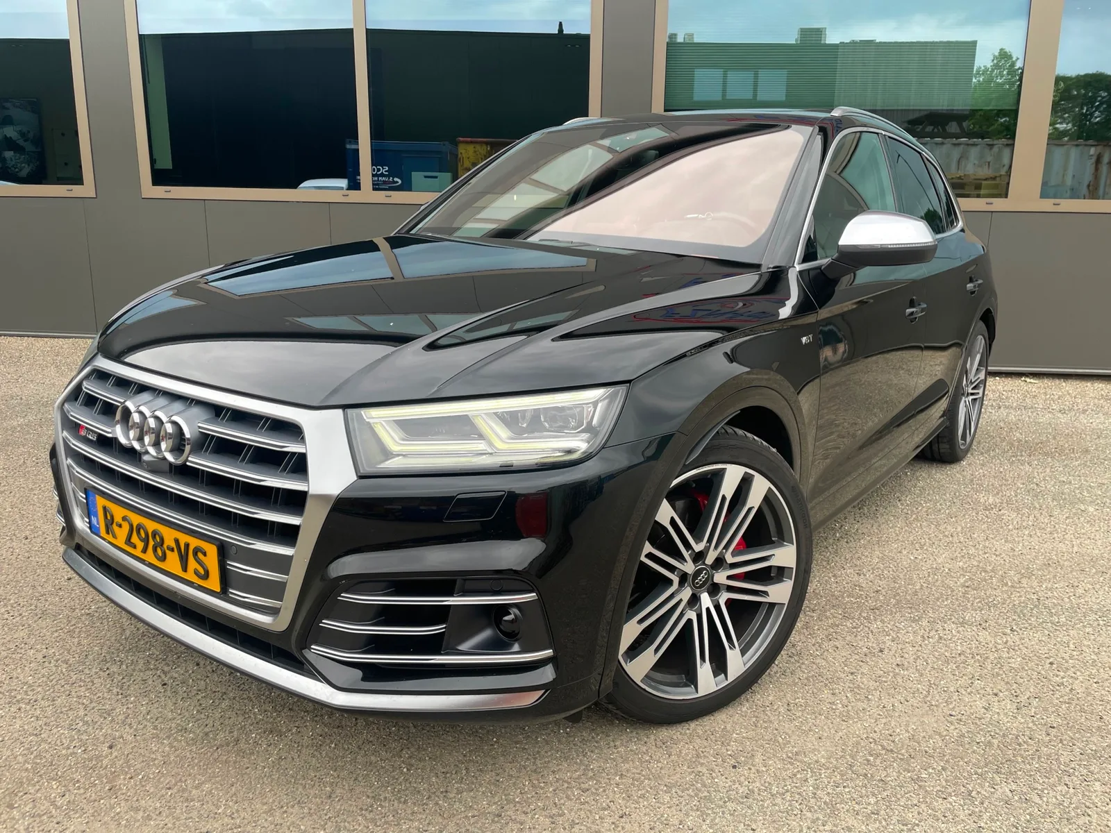 Audi SQ5 (2018) — foto 1