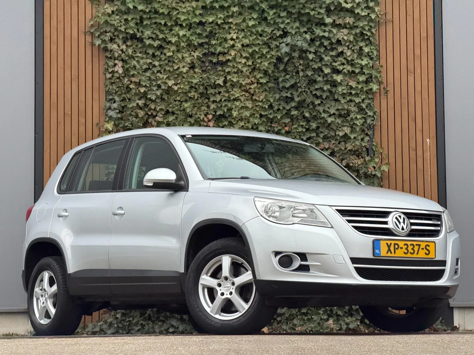 Volkswagen Tiguan (2011) — foto 1