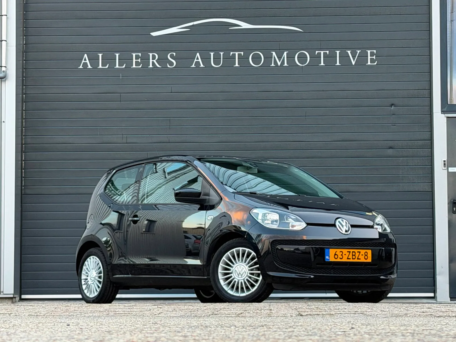 Volkswagen Up! (2013) — foto 1
