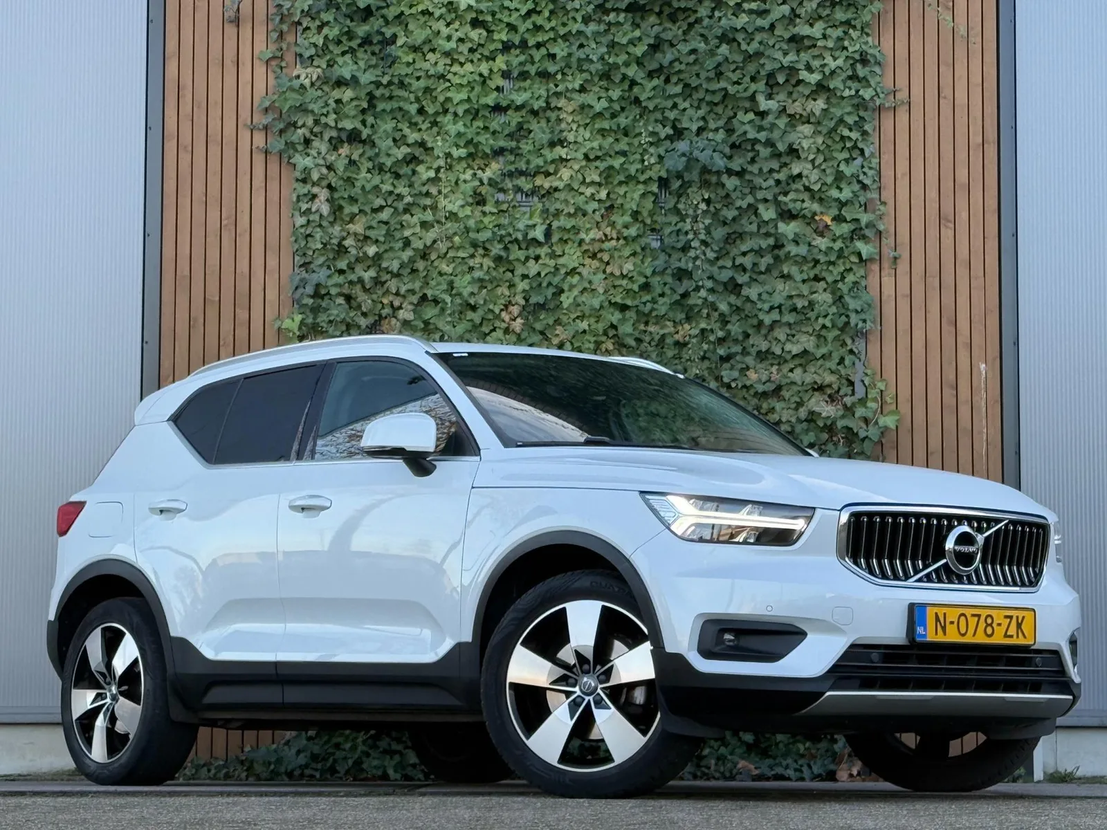 Volvo XC40 (2018) — foto 1