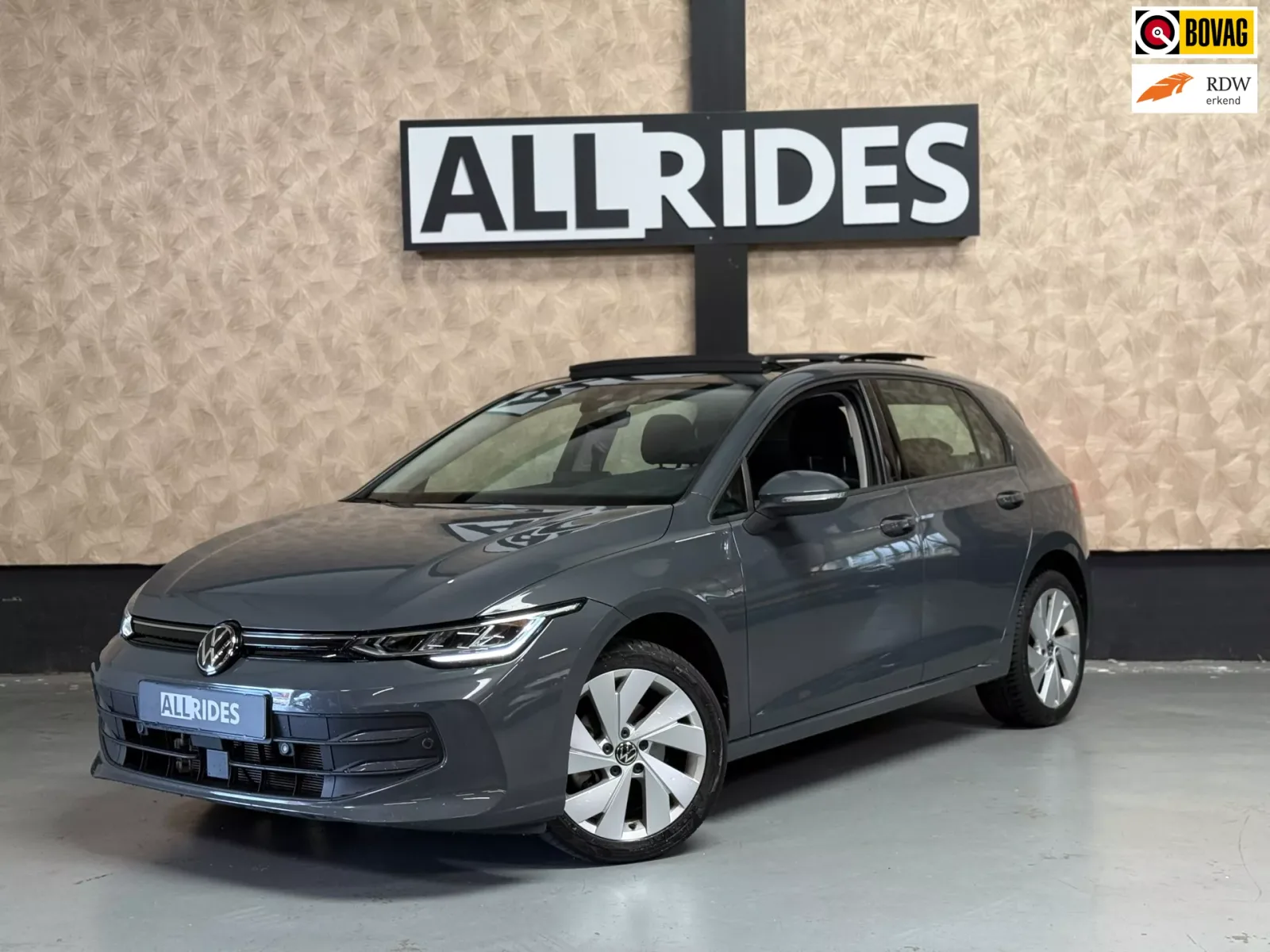 Volkswagen Golf (2025) — foto 1