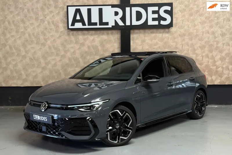 Volkswagen Golf (2025)
