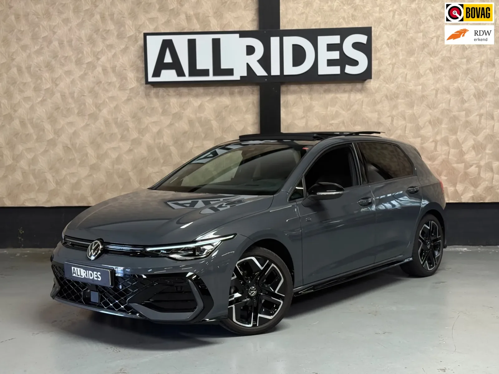 Volkswagen Golf (2025) — foto 1