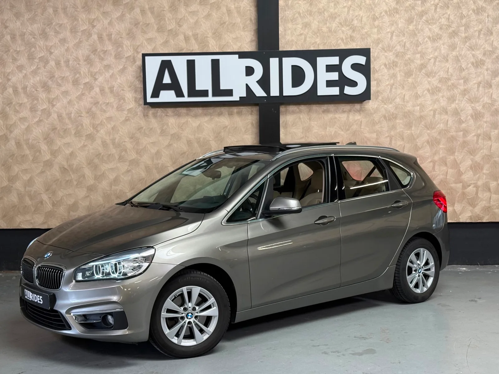 BMW 2-Serie Active Tourer (2015) — foto 1