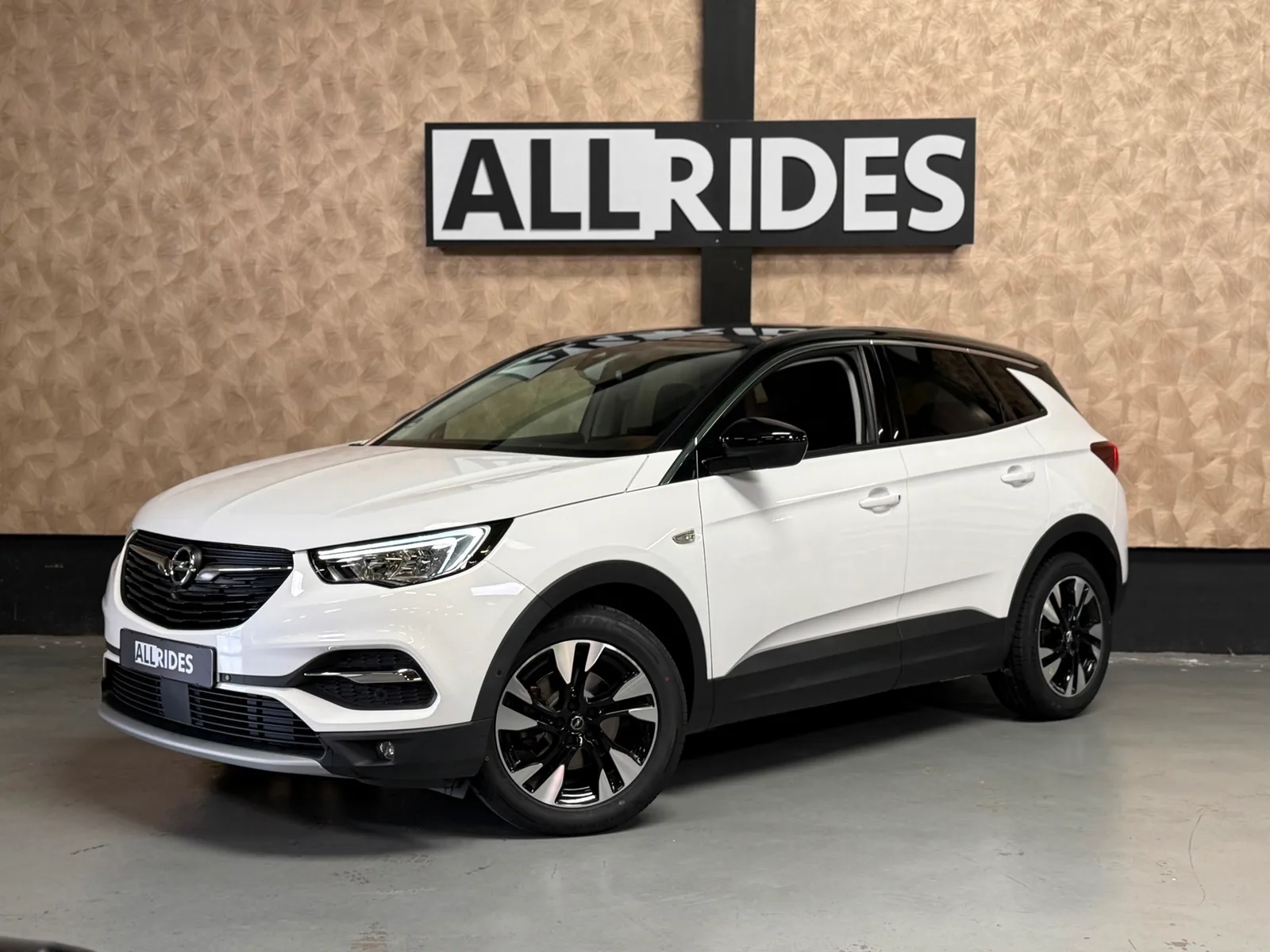 Opel Grandland (2020) — foto 1