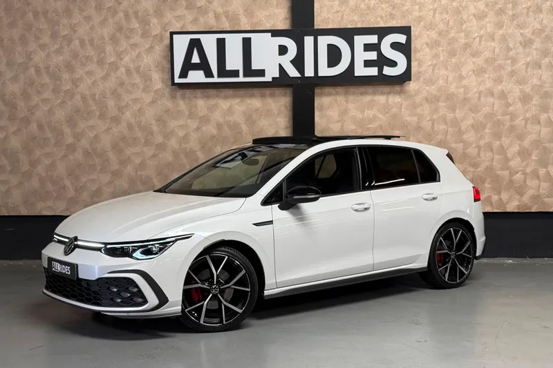 Volkswagen Golf (2023)