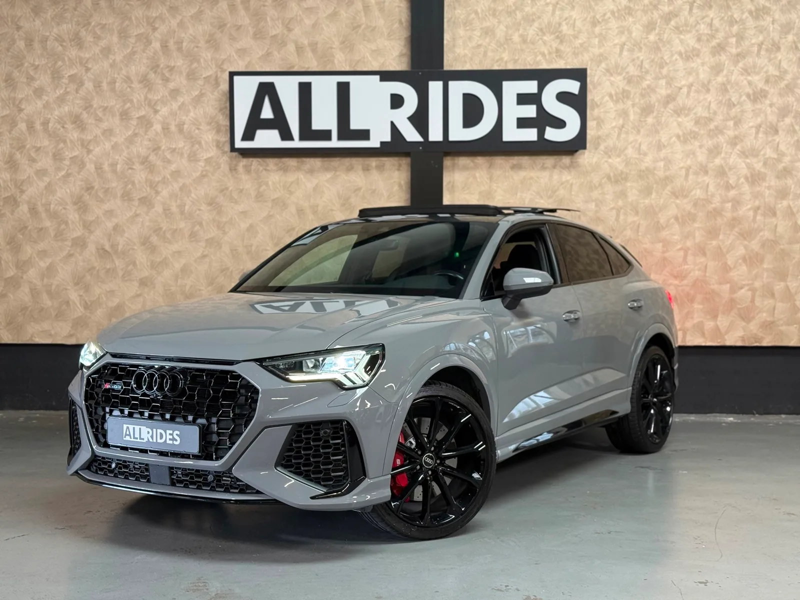 Audi RS Q3 Sportback (2021) — foto 1