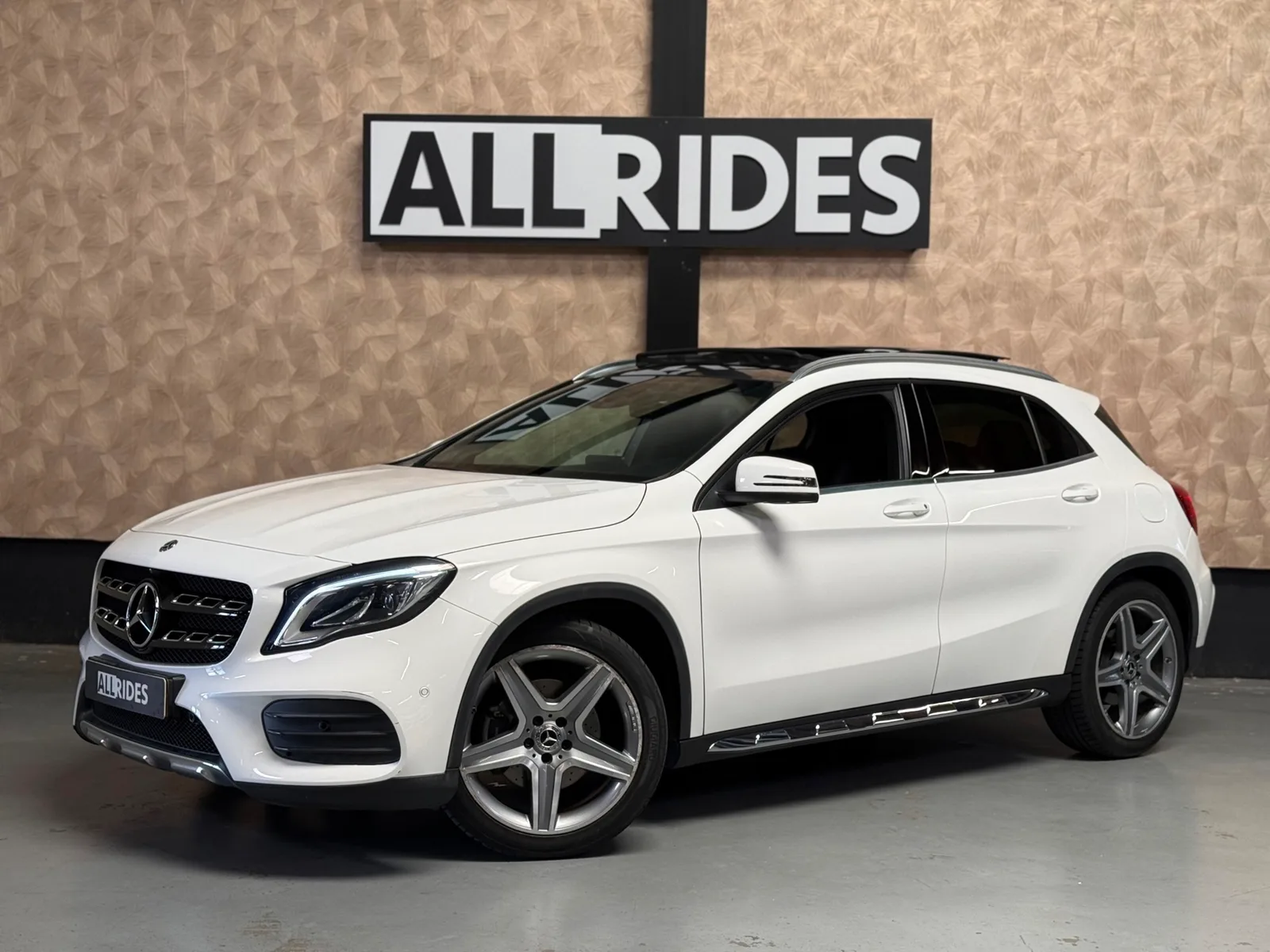 Mercedes-Benz GLA-Klasse (2018) — foto 1