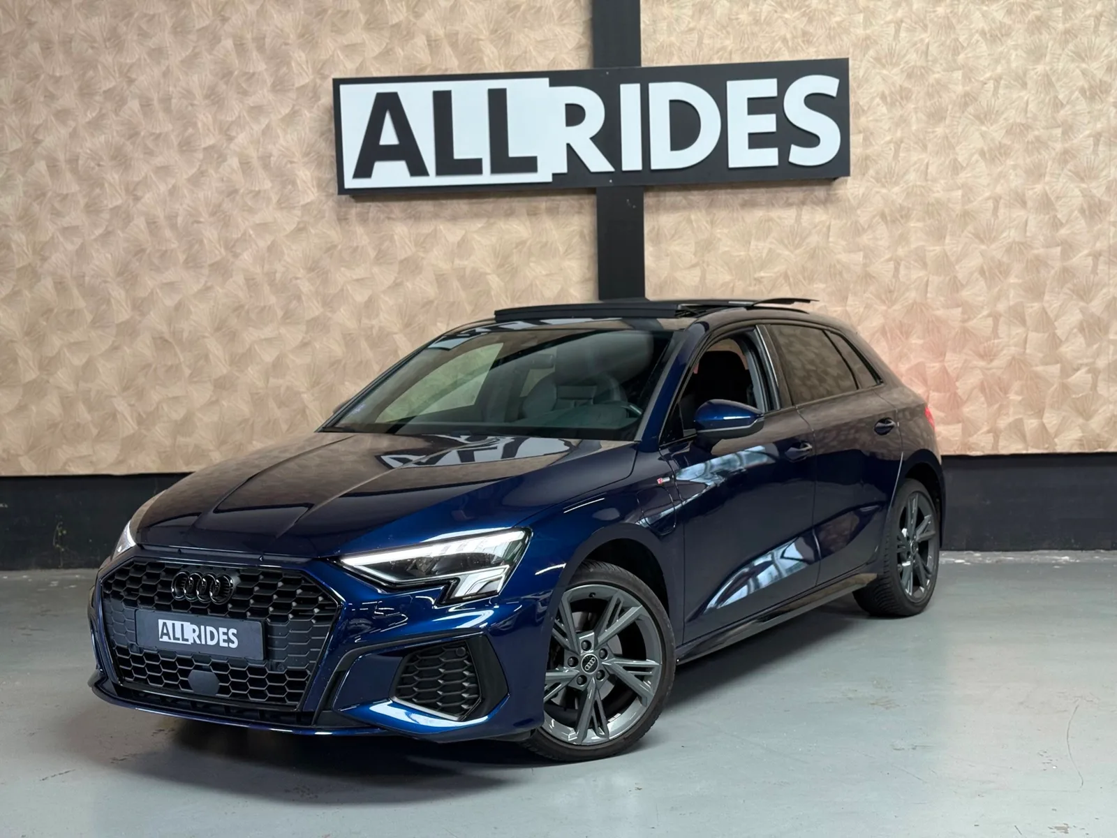 Audi A3 (2023) — foto 1