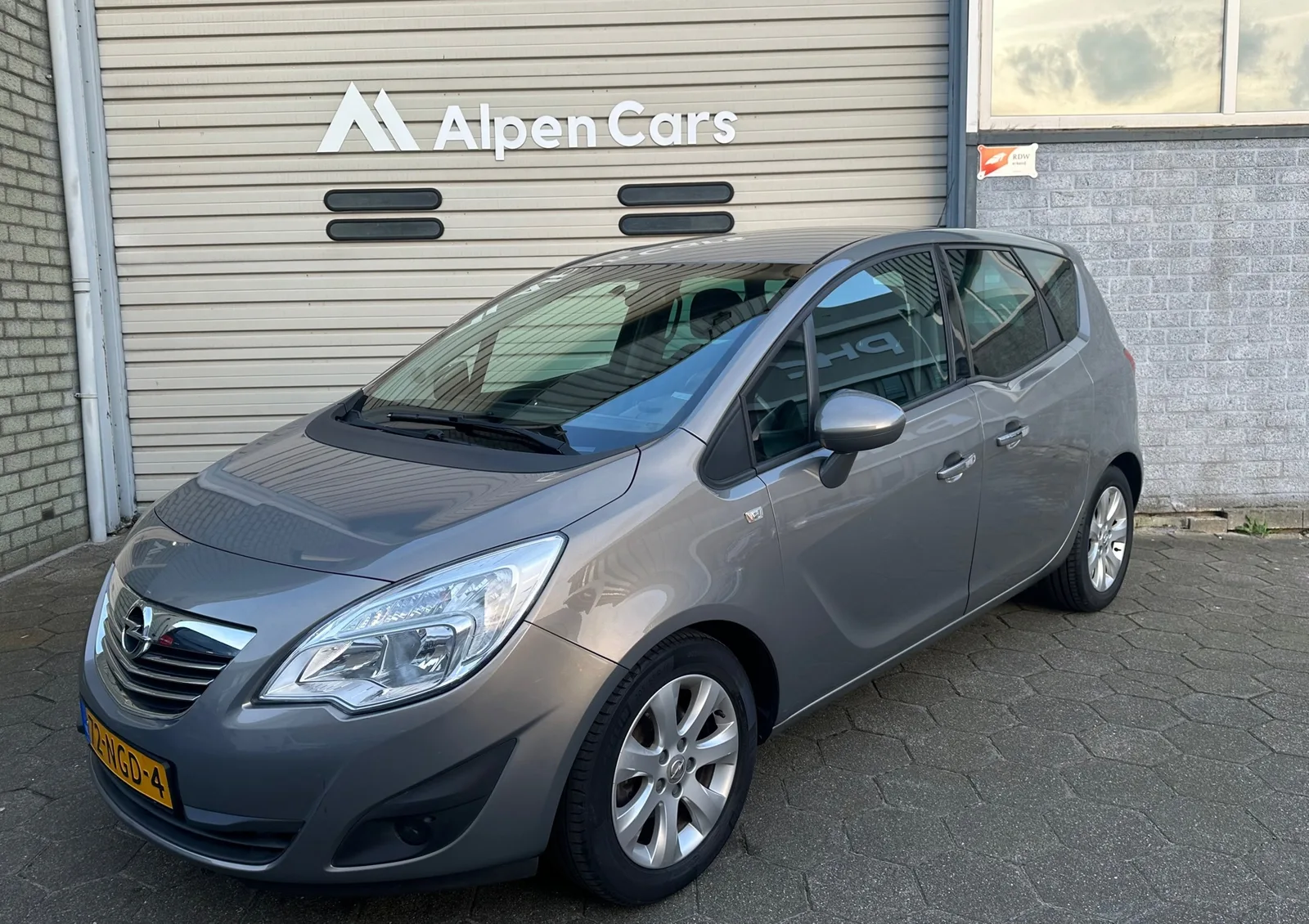 Opel Meriva (2010) — foto 1