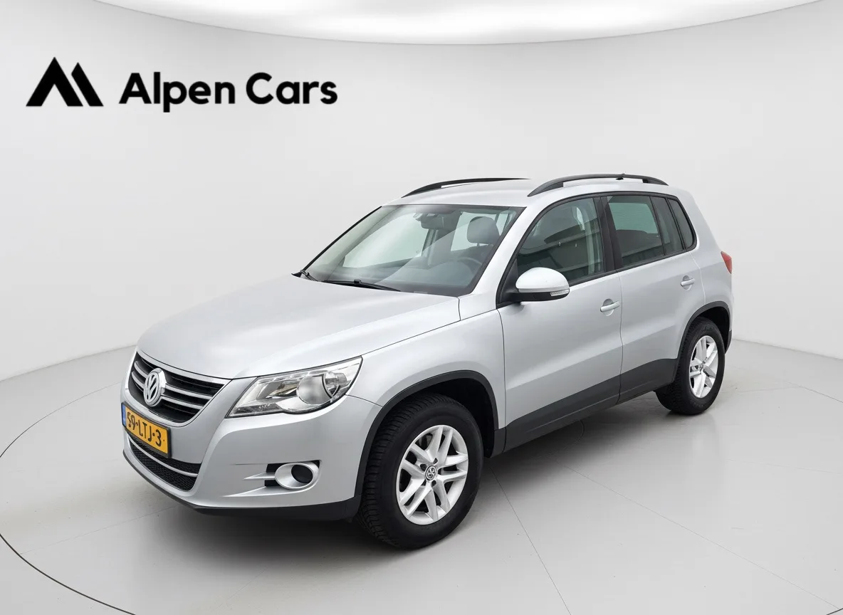 Volkswagen Tiguan (2010) — foto 1