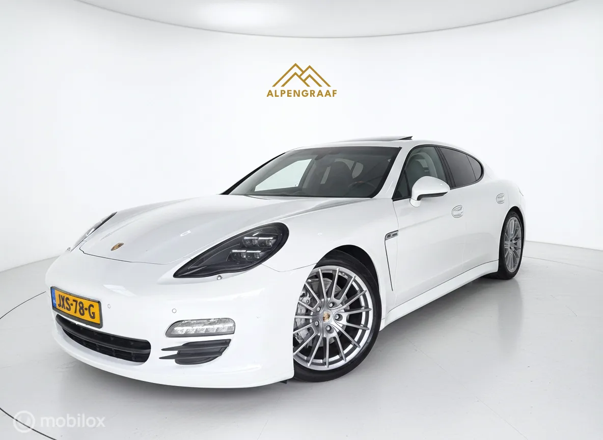 Porsche Panamera (2011) — foto 1