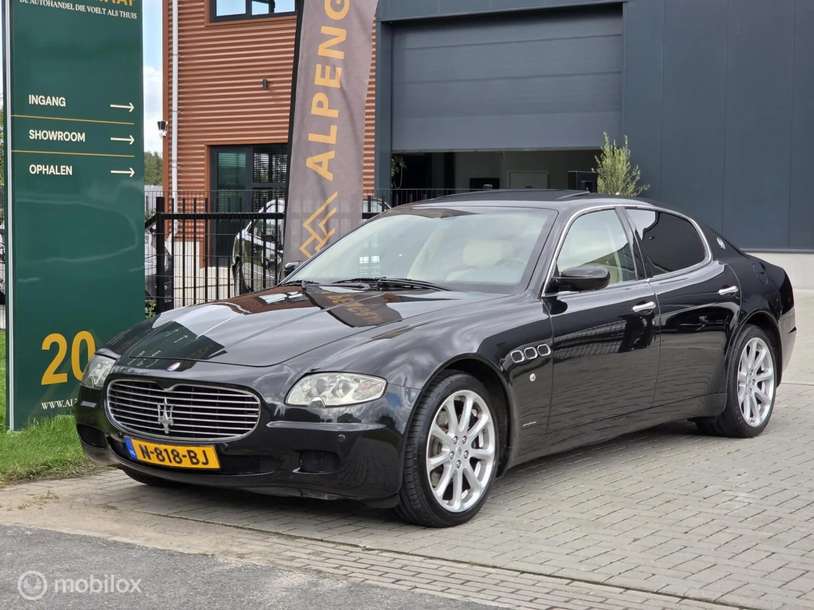 Maserati Quattroporte (2004) — foto 1