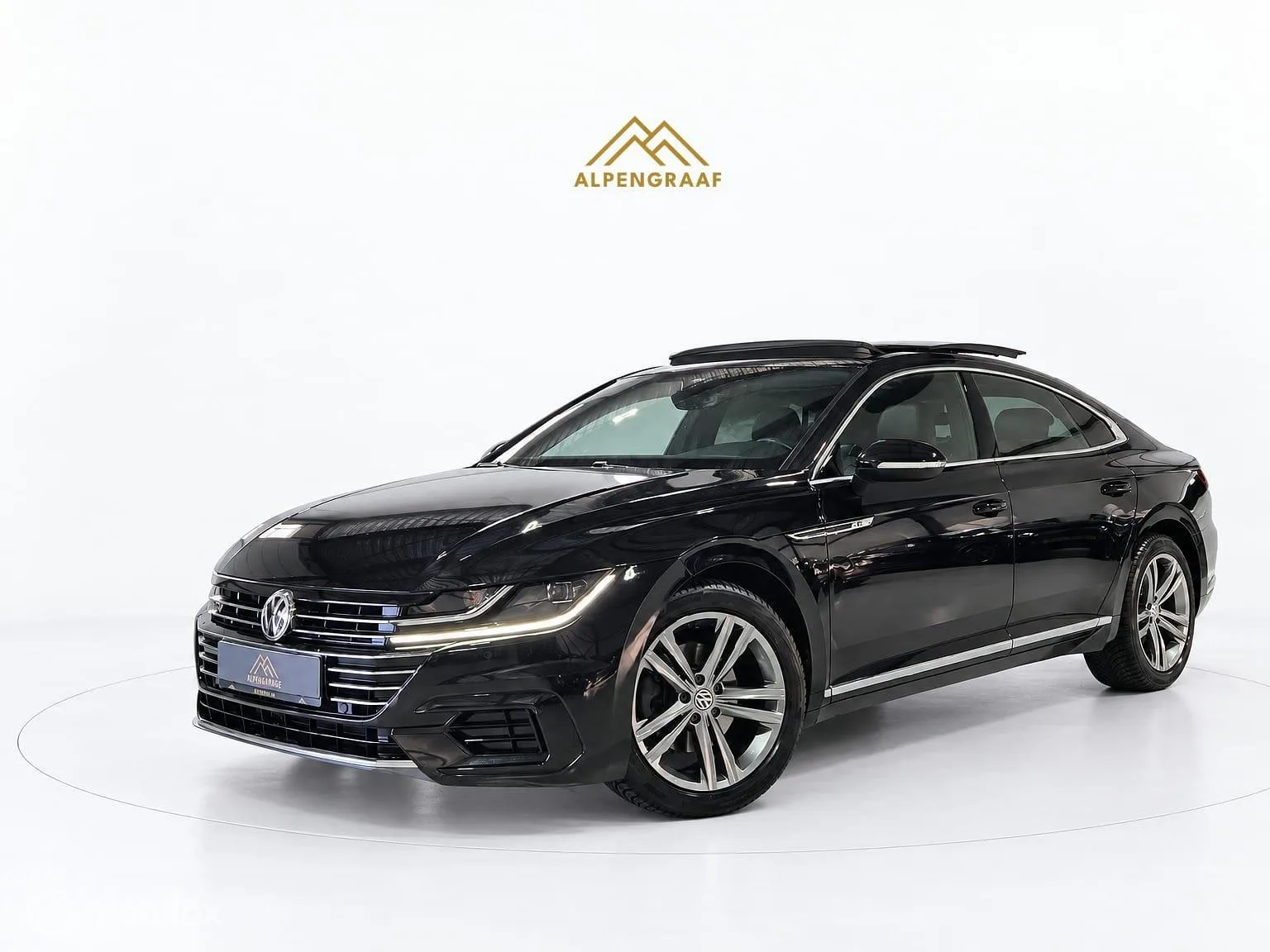 Volkswagen Arteon (2019) — foto 1