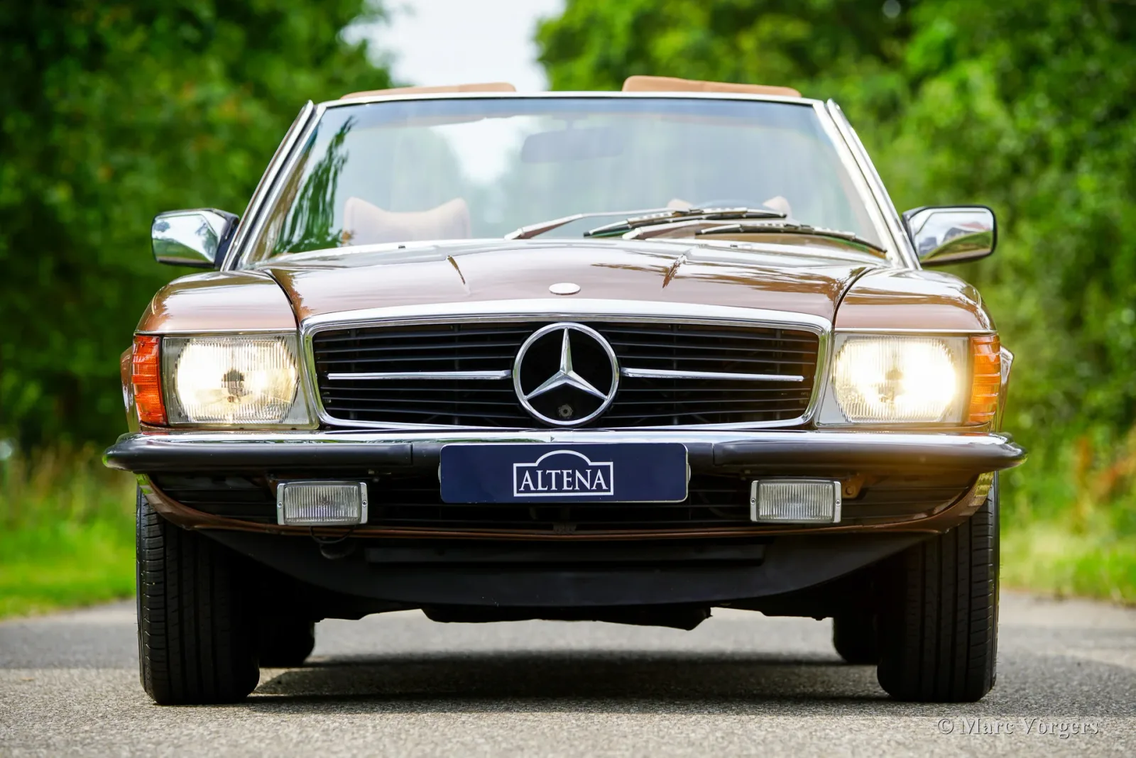 Mercedes-Benz SL-Klasse (1977) — foto 1