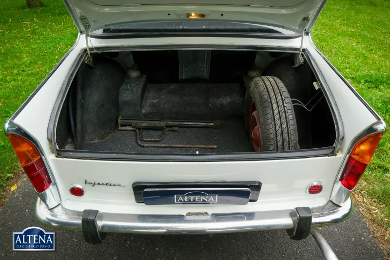 Peugeot 404 (1965)