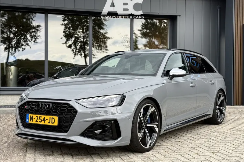 Audi RS 4 (2021)