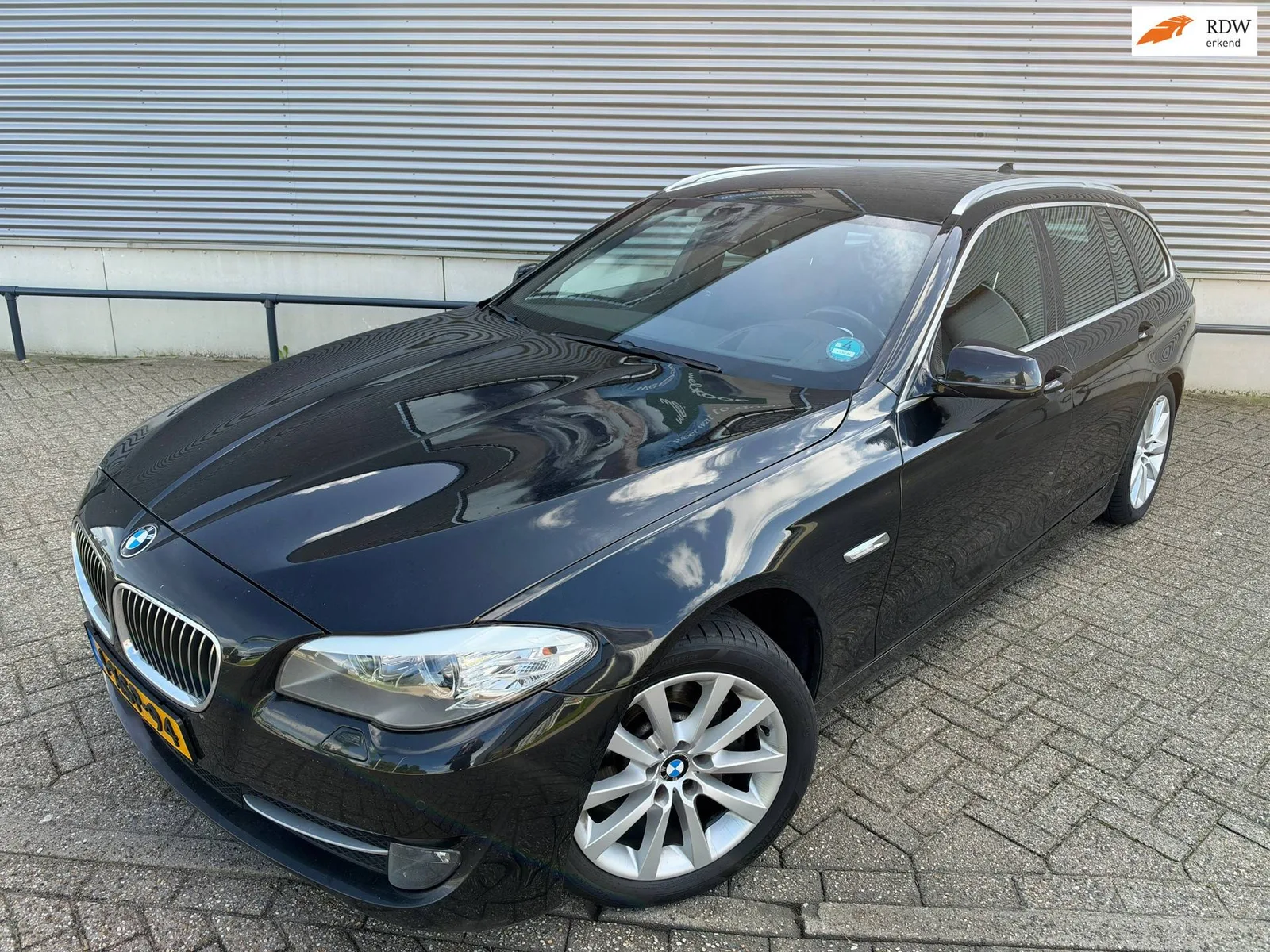 BMW 5-Serie (2011) — foto 1