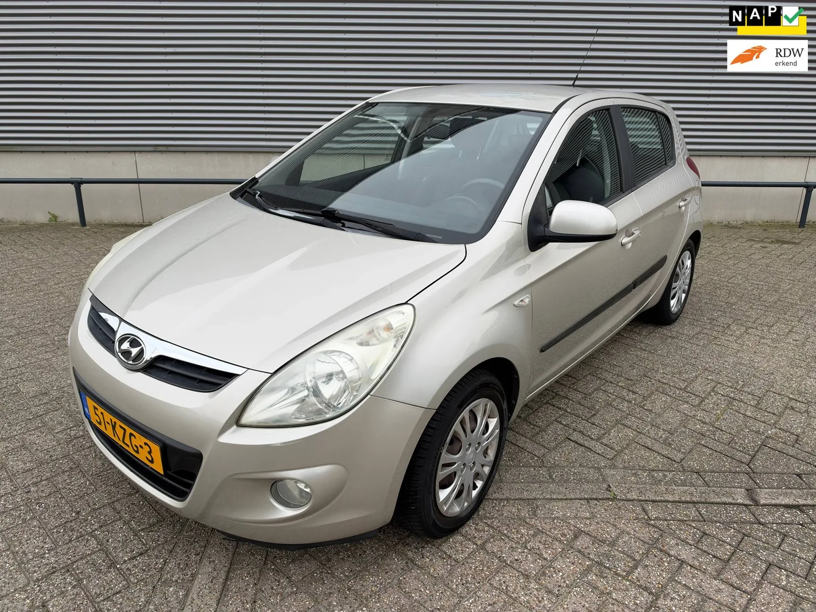 Hyundai i20 (2010) — foto 1