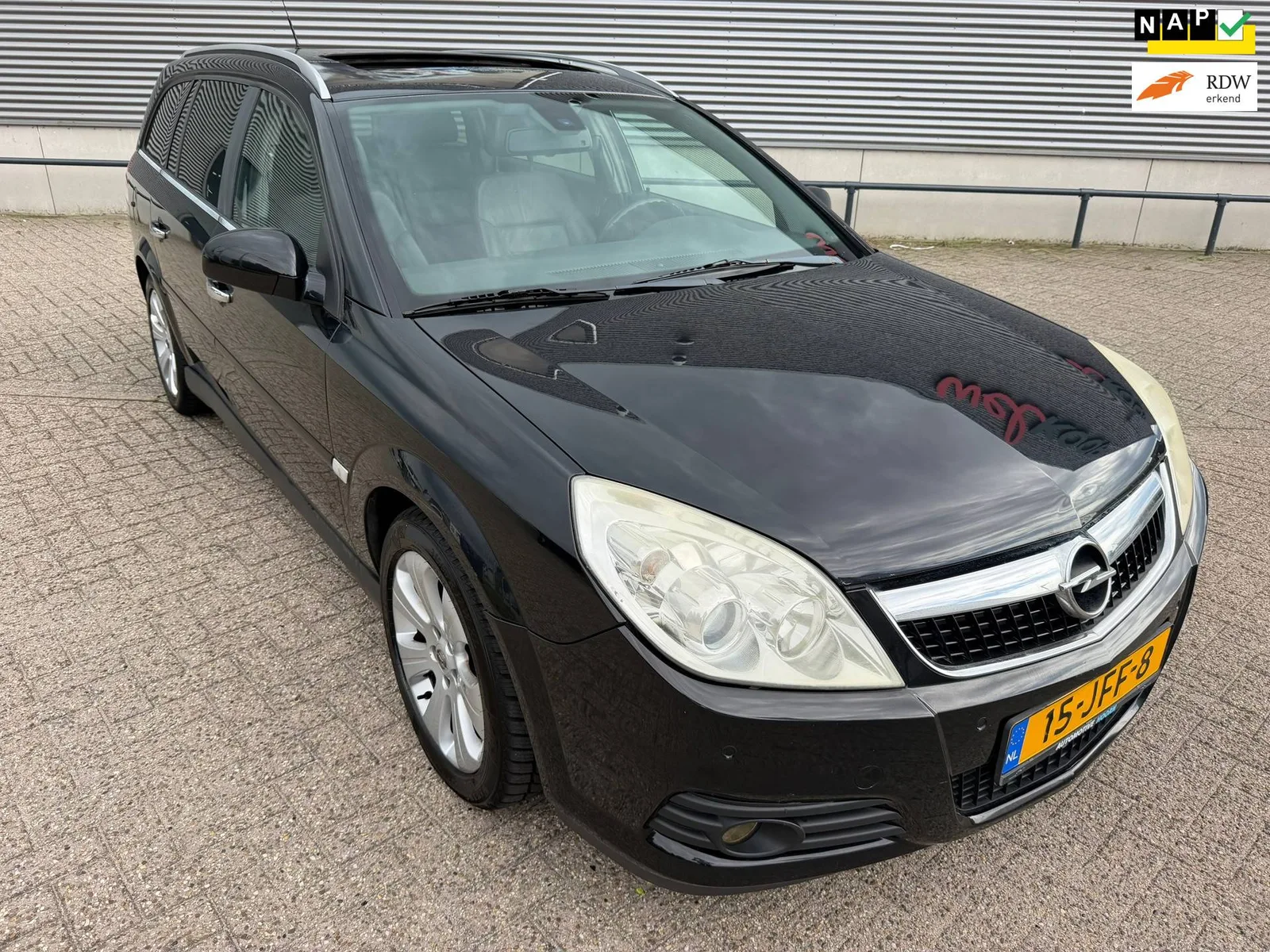 Opel Vectra (2009) — foto 1