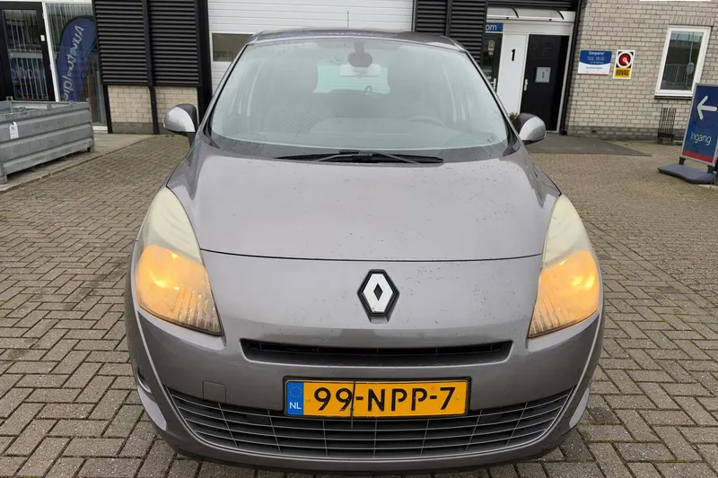 Renault Grand Scénic (2010)