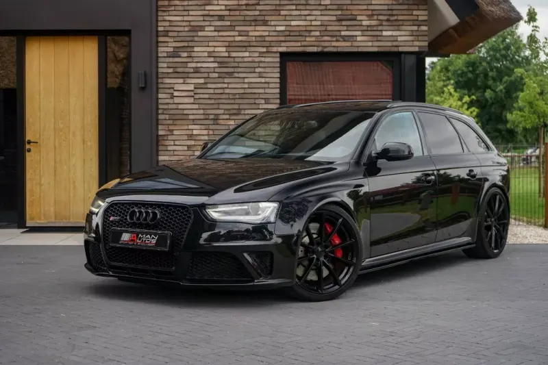 Audi RS 4 (2014)