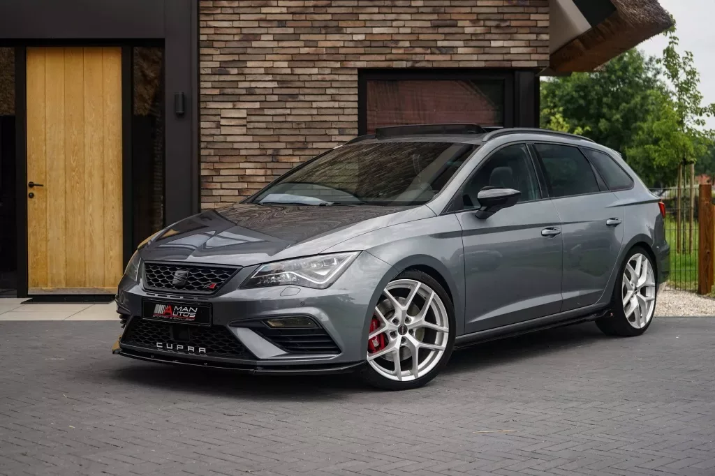 SEAT Leon (2017) — foto 1