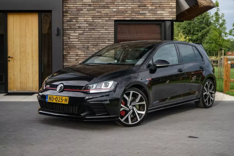Volkswagen Golf (2016)
