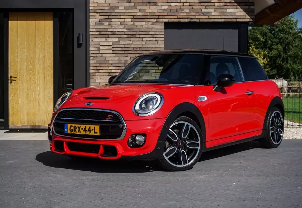 MINI Cooper S (2018) — foto 1