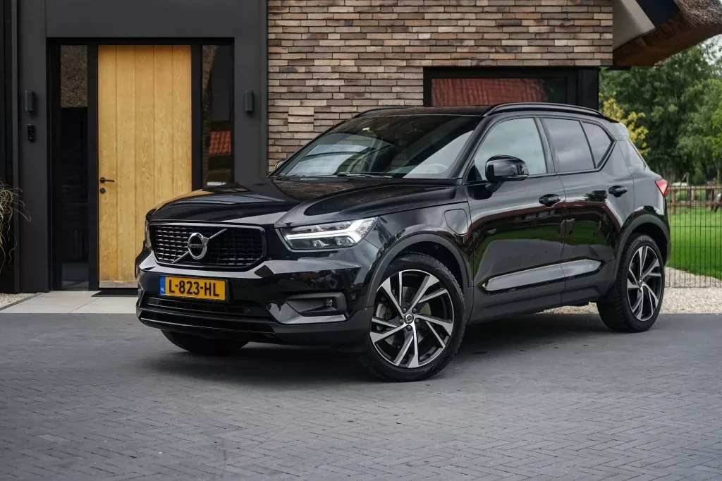 Volvo XC40 (2021) — foto 1
