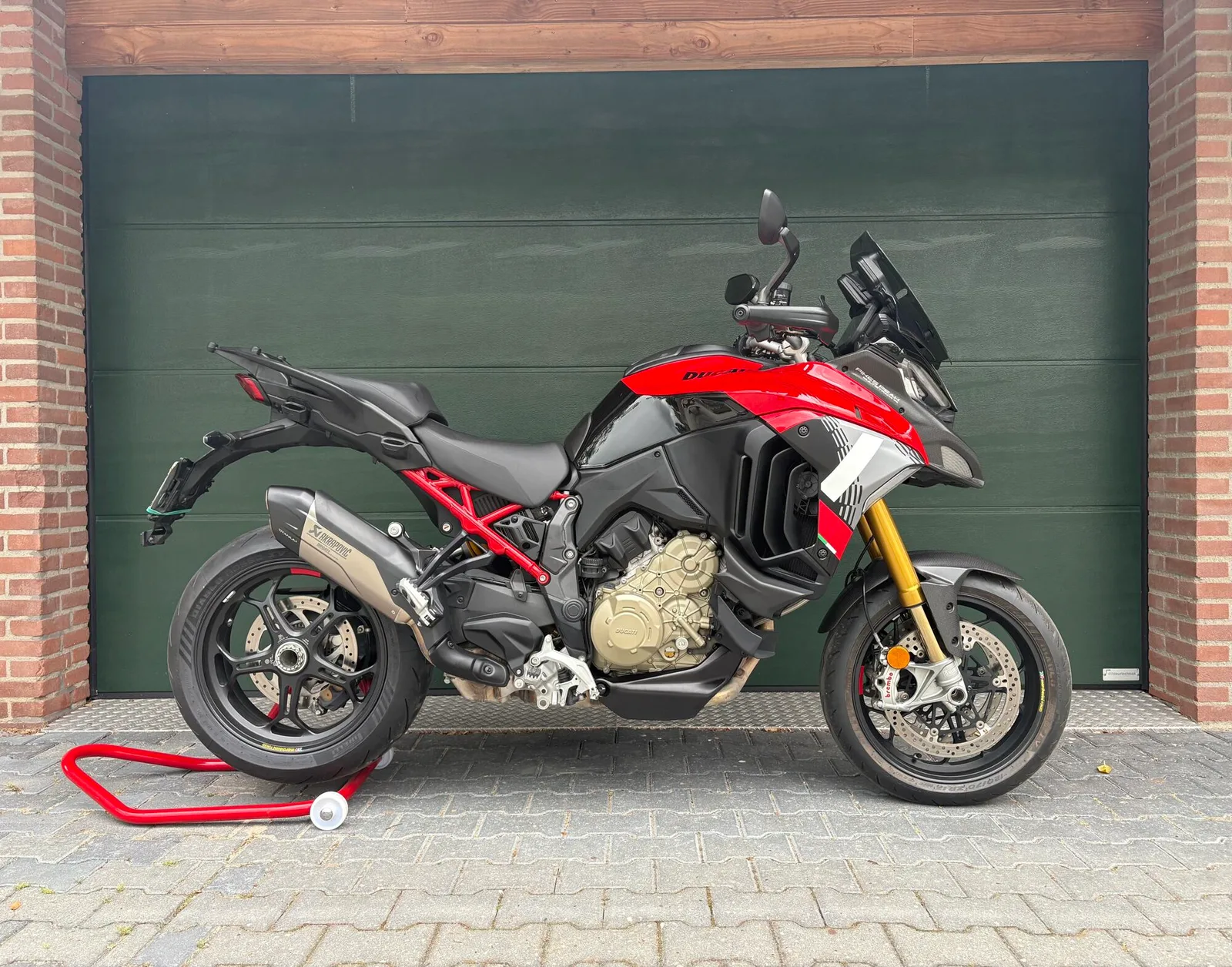 Ducati MTS V4 PIKES PEAK Cornering DWC DRL DCL DBL (2025) — foto 1