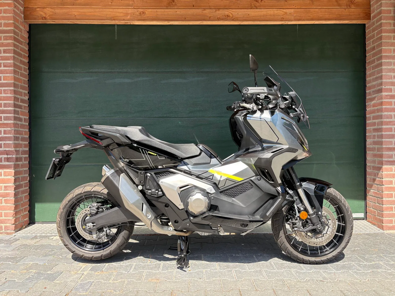 Honda X ADV (2024) — foto 1