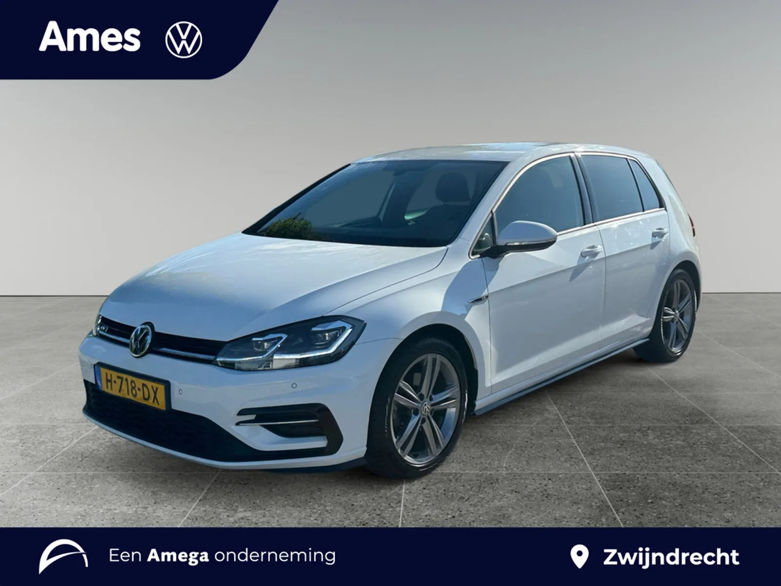 Volkswagen Golf (2020) — foto 1