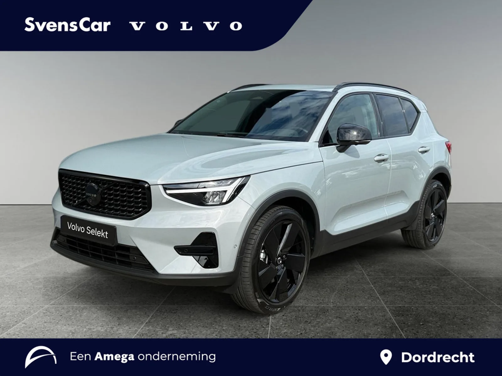 Volvo XC40 (2026) — foto 1