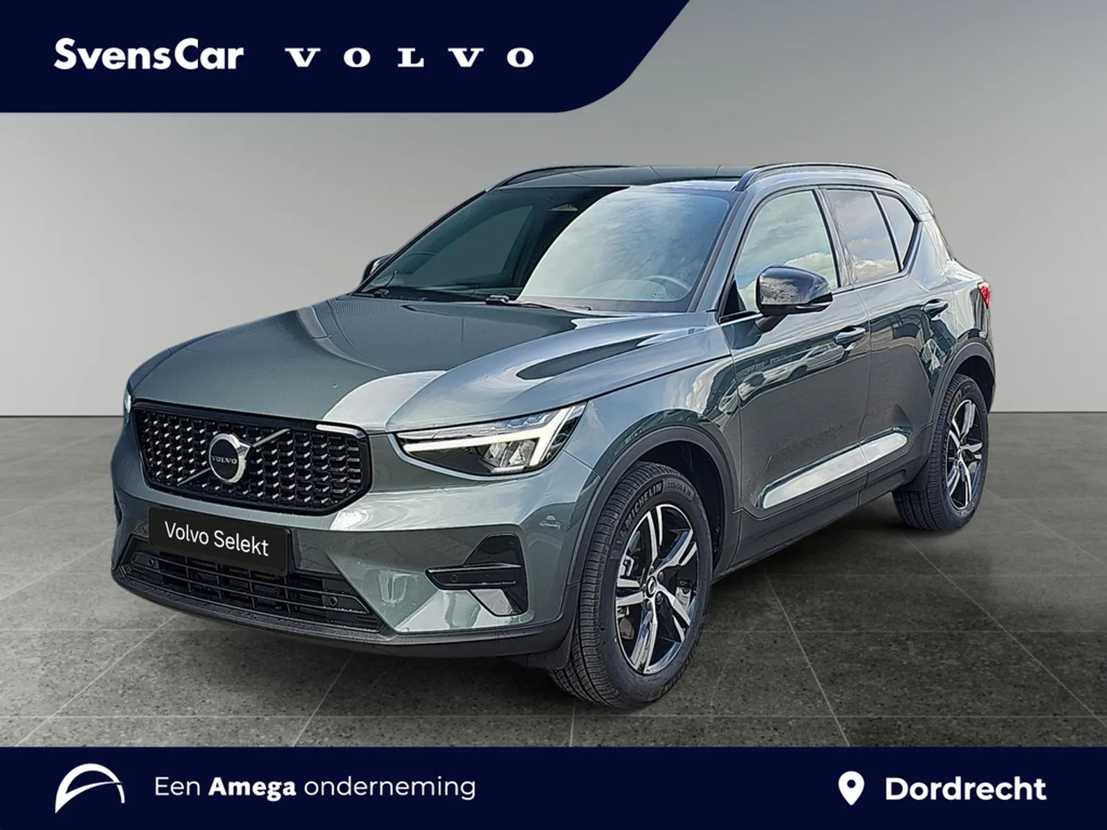 Volvo XC40 (2026) — foto 1