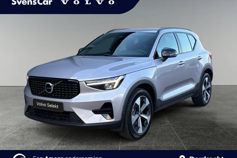Volvo XC40 (2025)