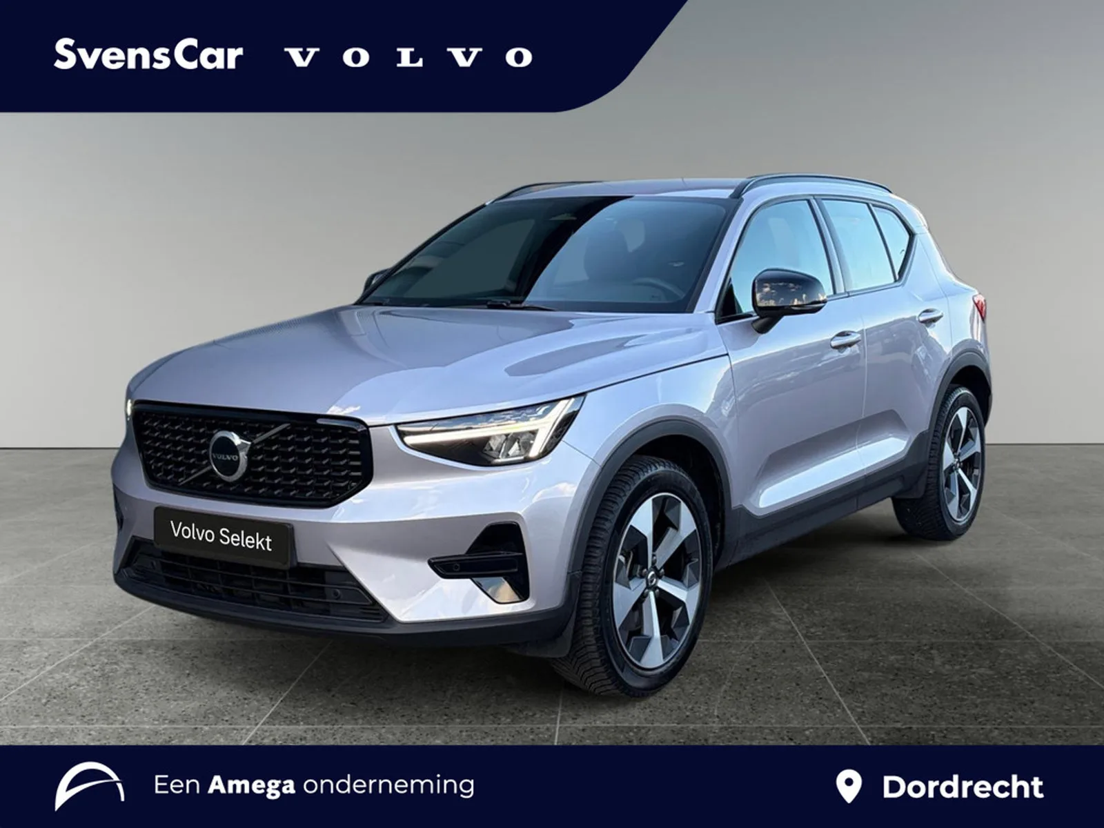 Volvo XC40 (2025) — foto 1