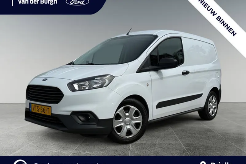 Ford Transit Courier (2023)