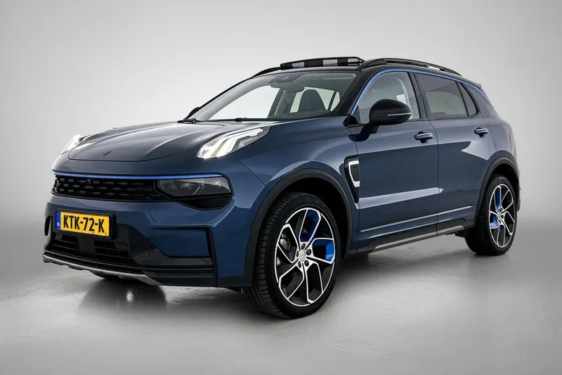 Lynk & Co 01 (2023)
